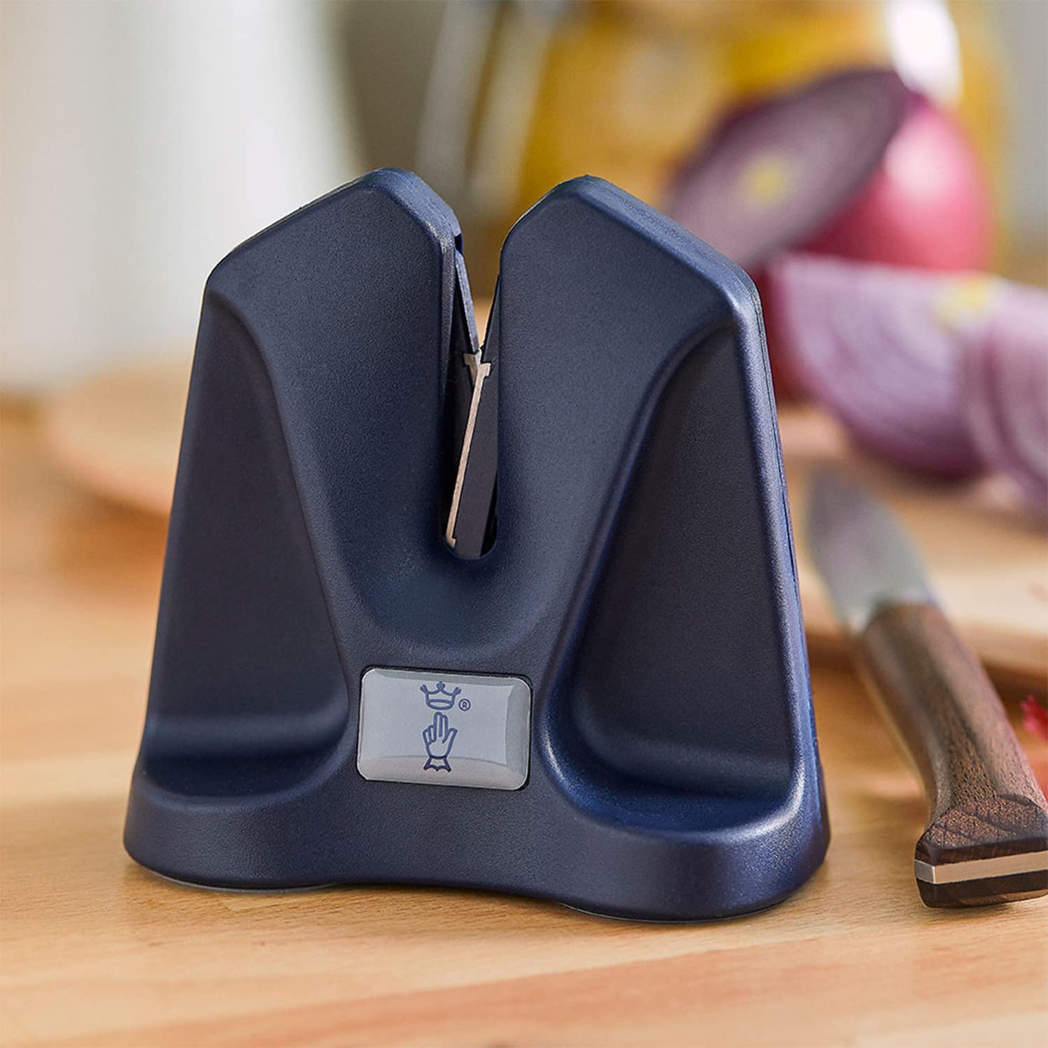 Opinel Manual Sharpener, Portable Compact Knife Maintenance and Sharpening Tool, Self Adjusting Angle, Silicone Padded Base, Blue,One Size,254562 - Image 4