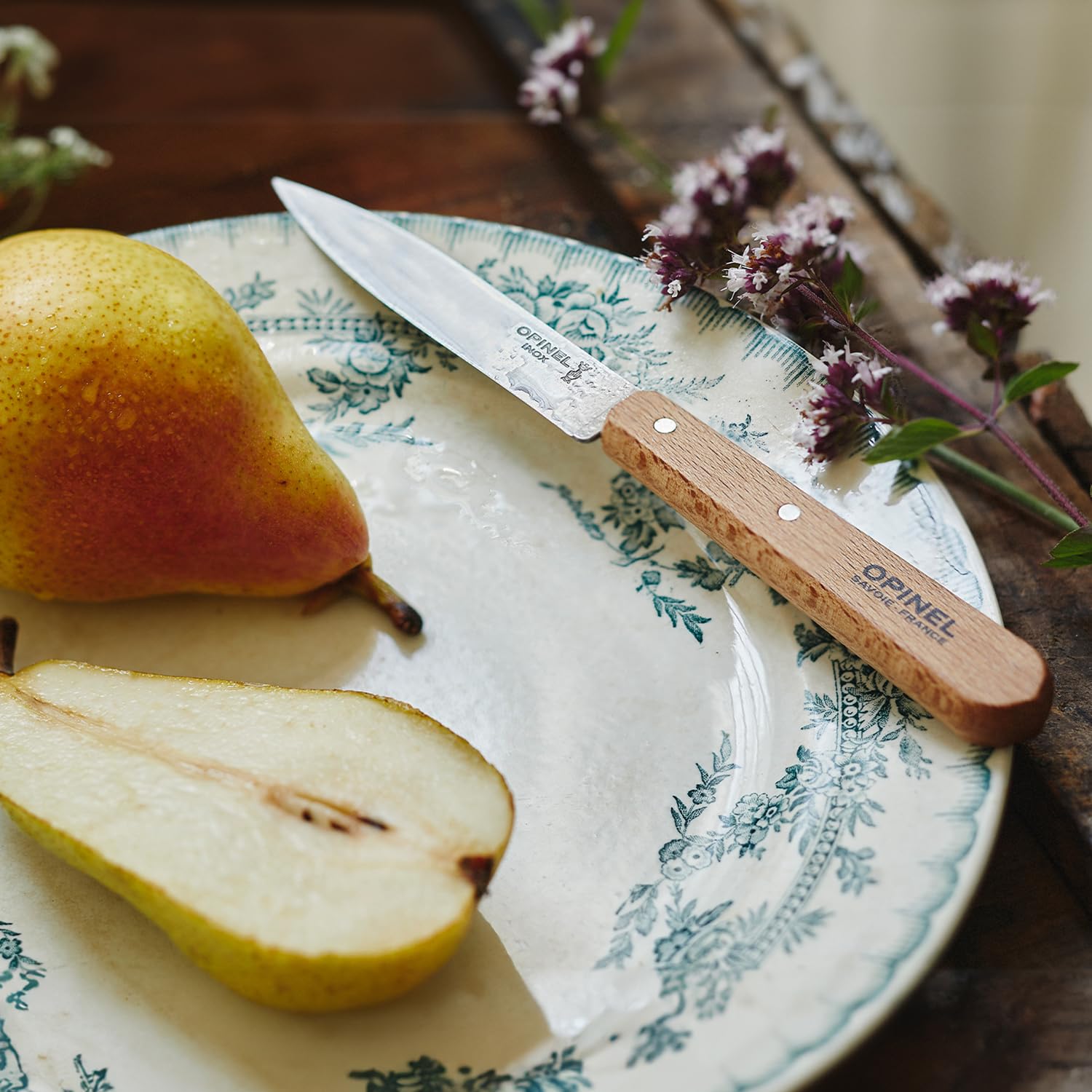 Opinel No. 112 Paring Knives Box Set, 4 Piece Paring Knife Set, High Carbon Steel for Chopping, Peeling, Slicing, Trimming, Painted Hornbeam Handles, Made in France (Classic), One Size, (001233) - Image 11