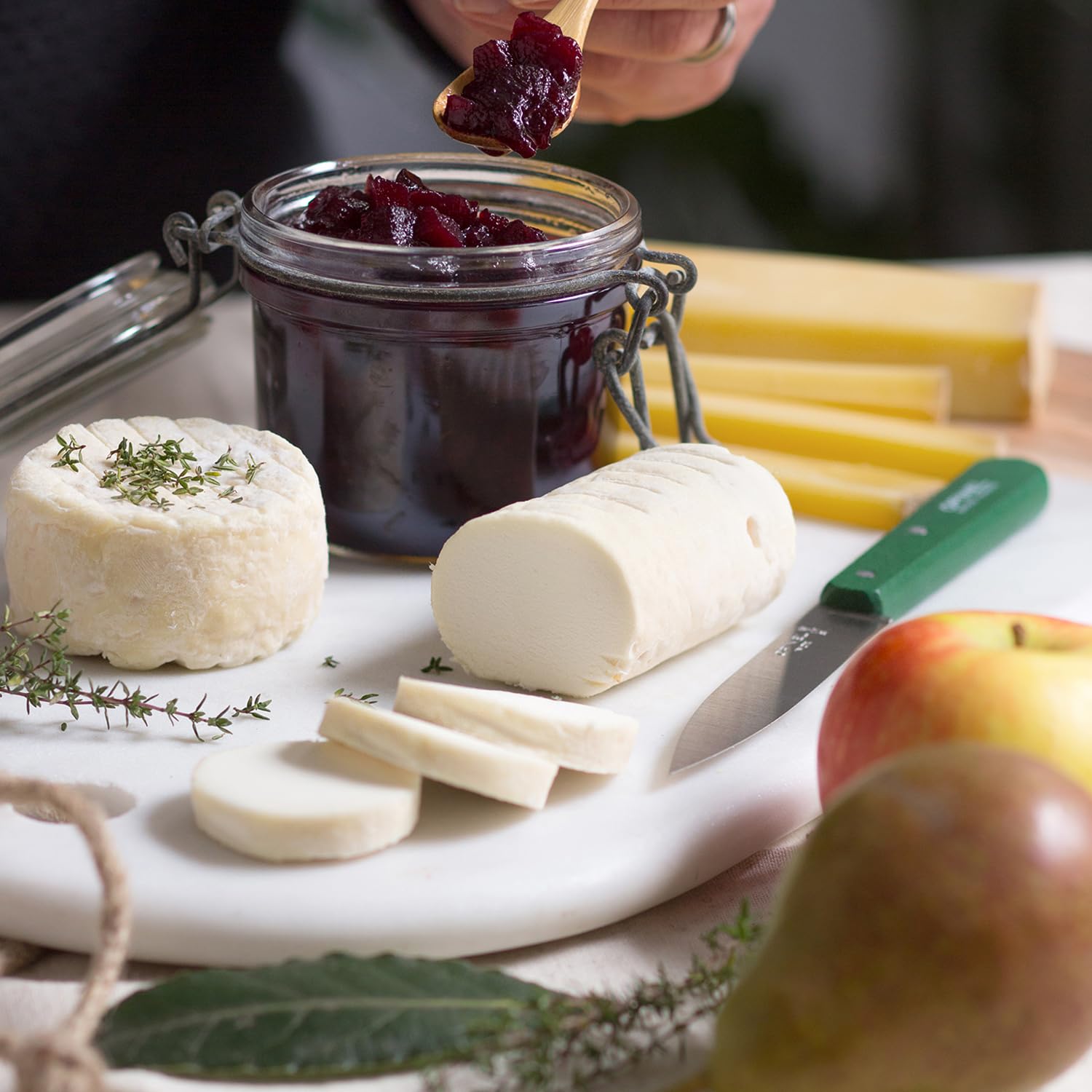 Opinel No. 112 Paring Knives Box Set, 4 Piece Paring Knife Set, High Carbon Steel for Chopping, Peeling, Slicing, Trimming, Painted Hornbeam Handles, Made in France (Classic), One Size, (001233) - Image 5